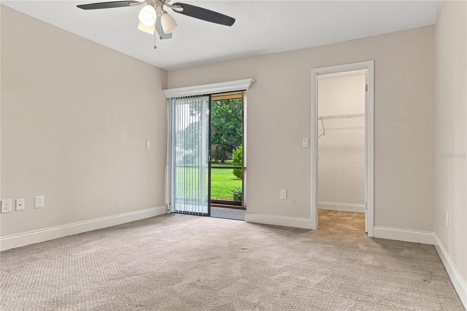 260 MICHAELS CIR — photo 24