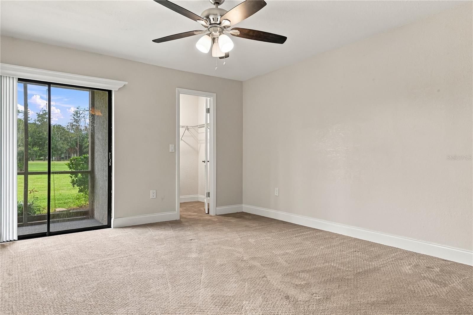 260 MICHAELS CIR — photo 23