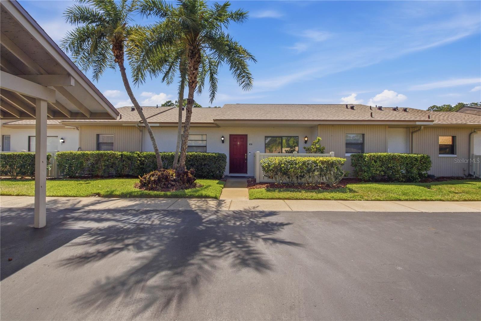 260 MICHAELS CIR — photo 2