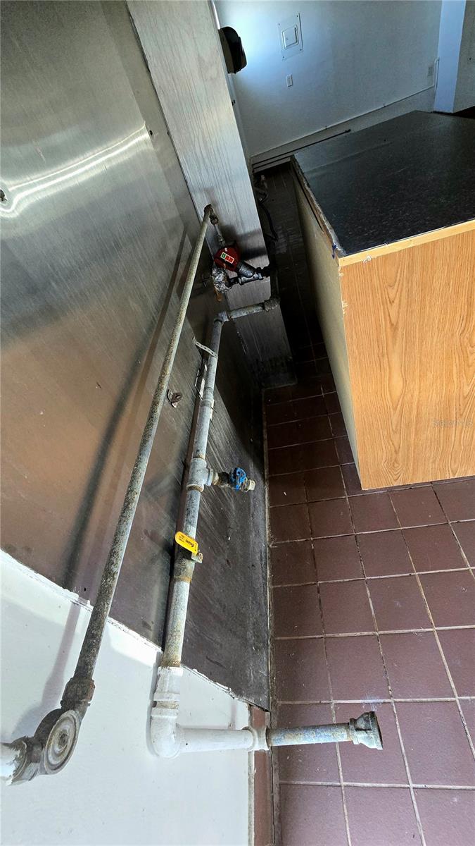 530 US-41-BYP #17 and 18A — photo 15