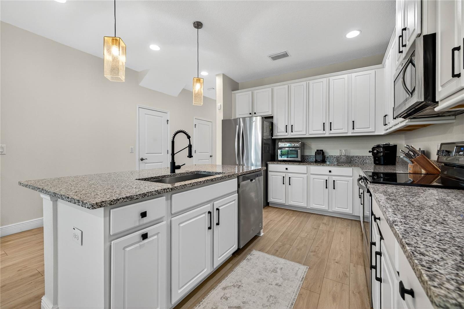 8128 MUDDY PINES PL — photo 11
