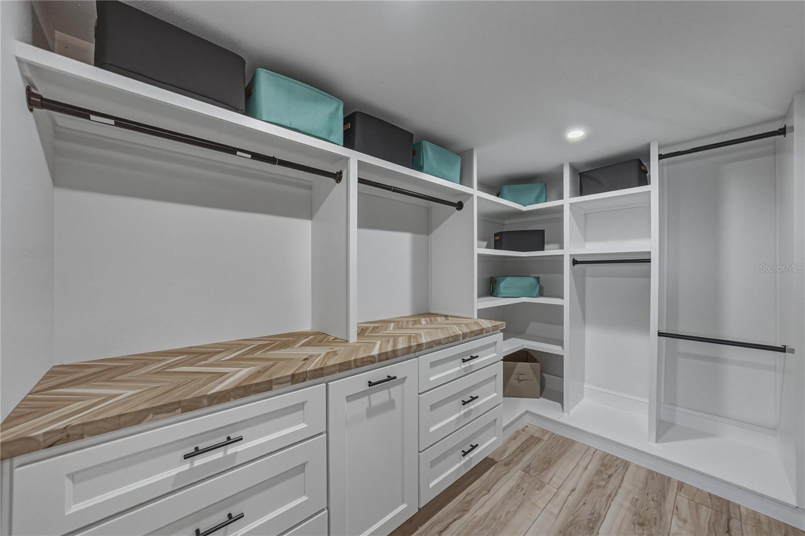 8150 BRENT ST #725 — photo 34