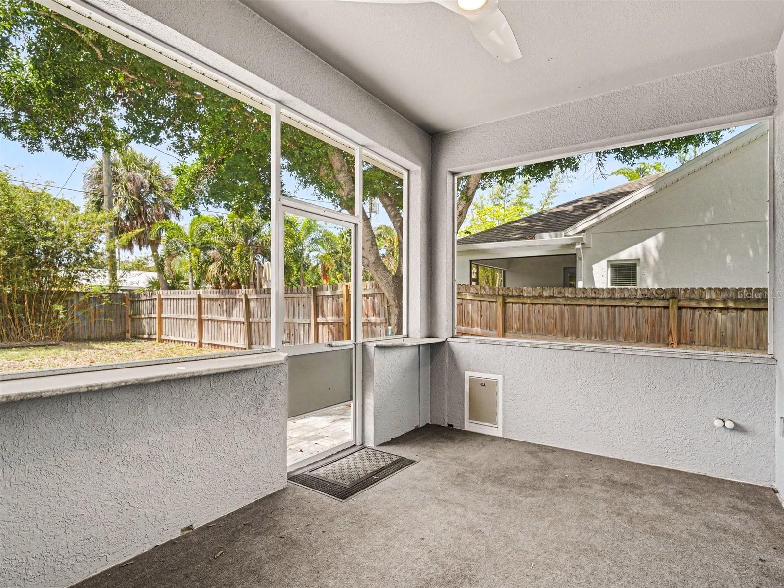 2424 WOOD ST — photo 25
