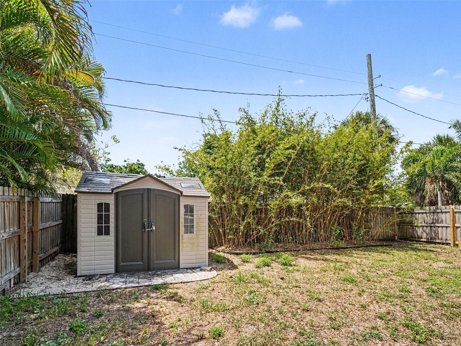 2424 WOOD ST — photo 28