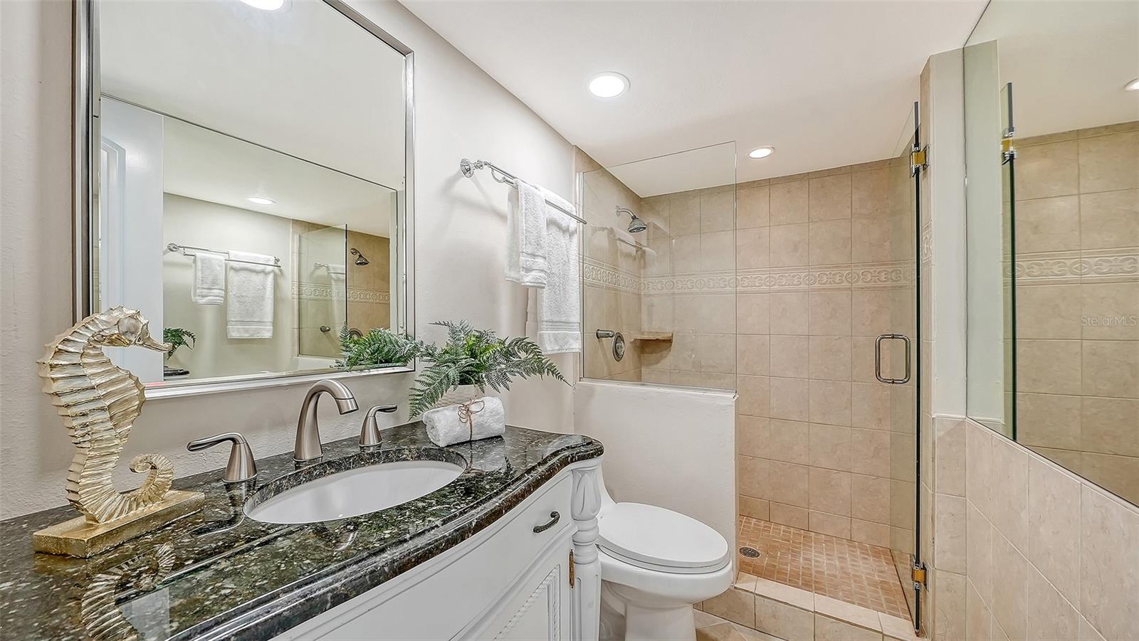 1750 BENJAMIN FRANKLIN DR #5F — photo 32