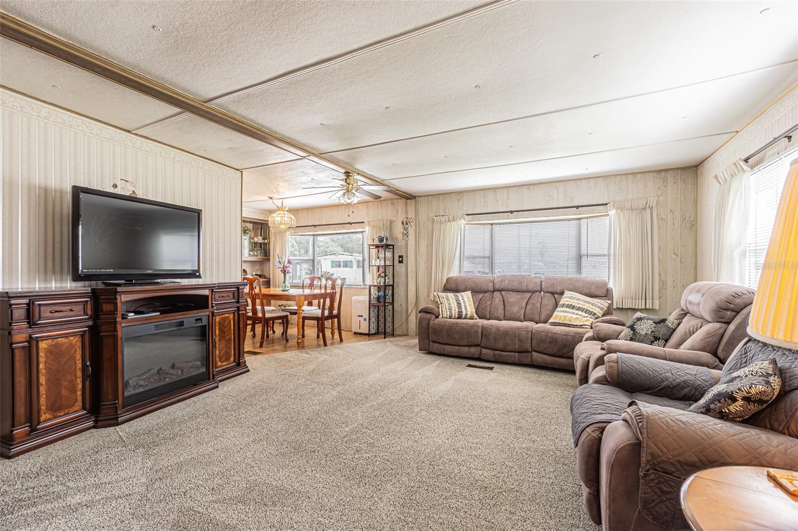 37544 ATTICA AVE — photo 8