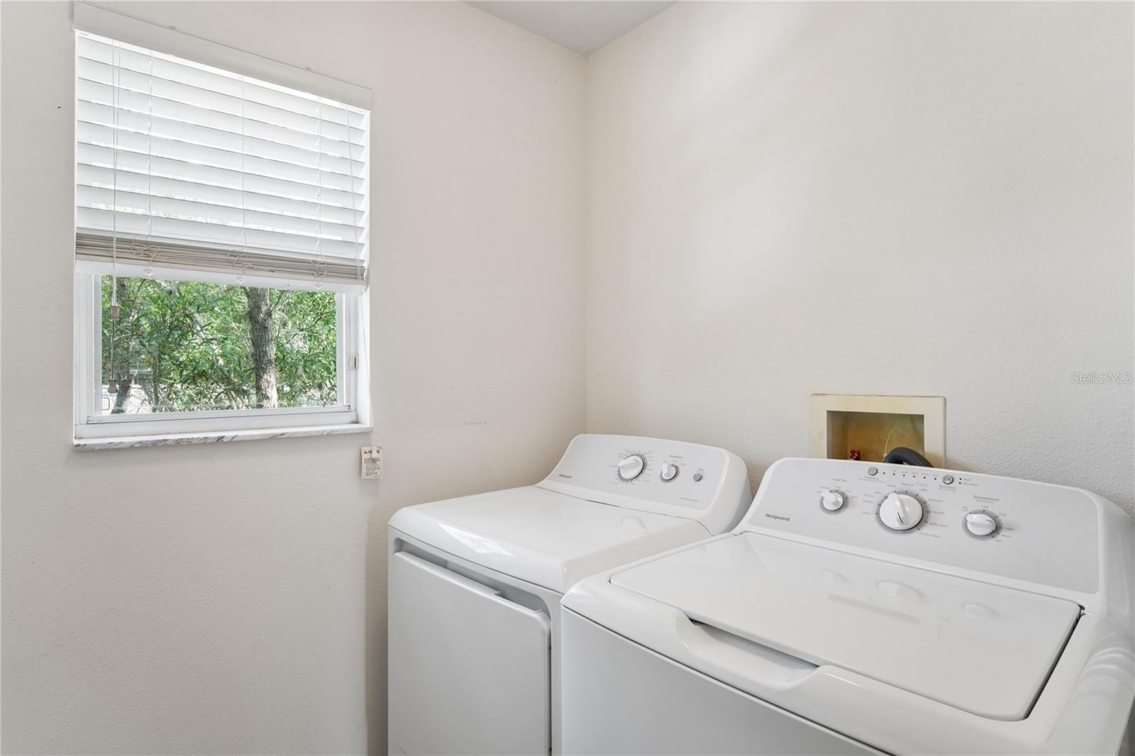 3533 CARDINAL FEATHER DR — photo 28