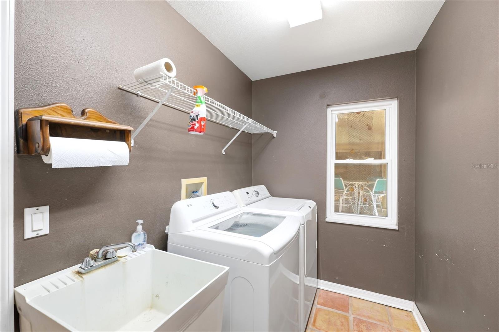12515 CANTON AVE — photo 35