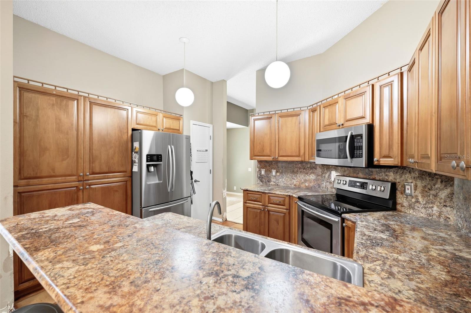 12515 CANTON AVE — photo 26