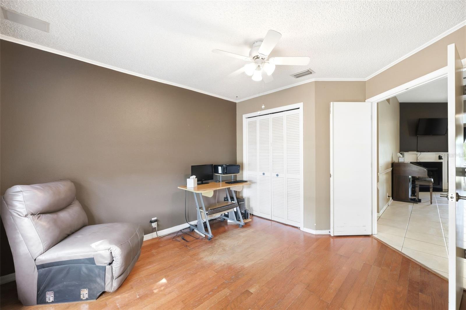 12515 CANTON AVE — photo 33