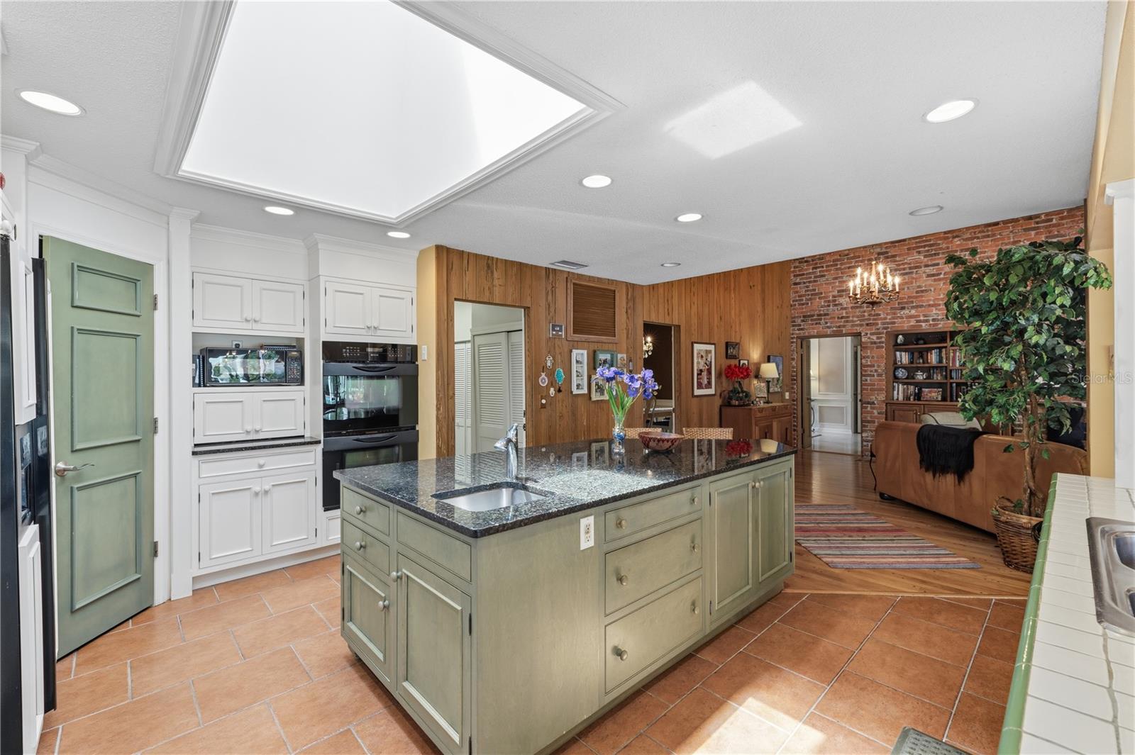 1749 LONG BOW LN — photo 15