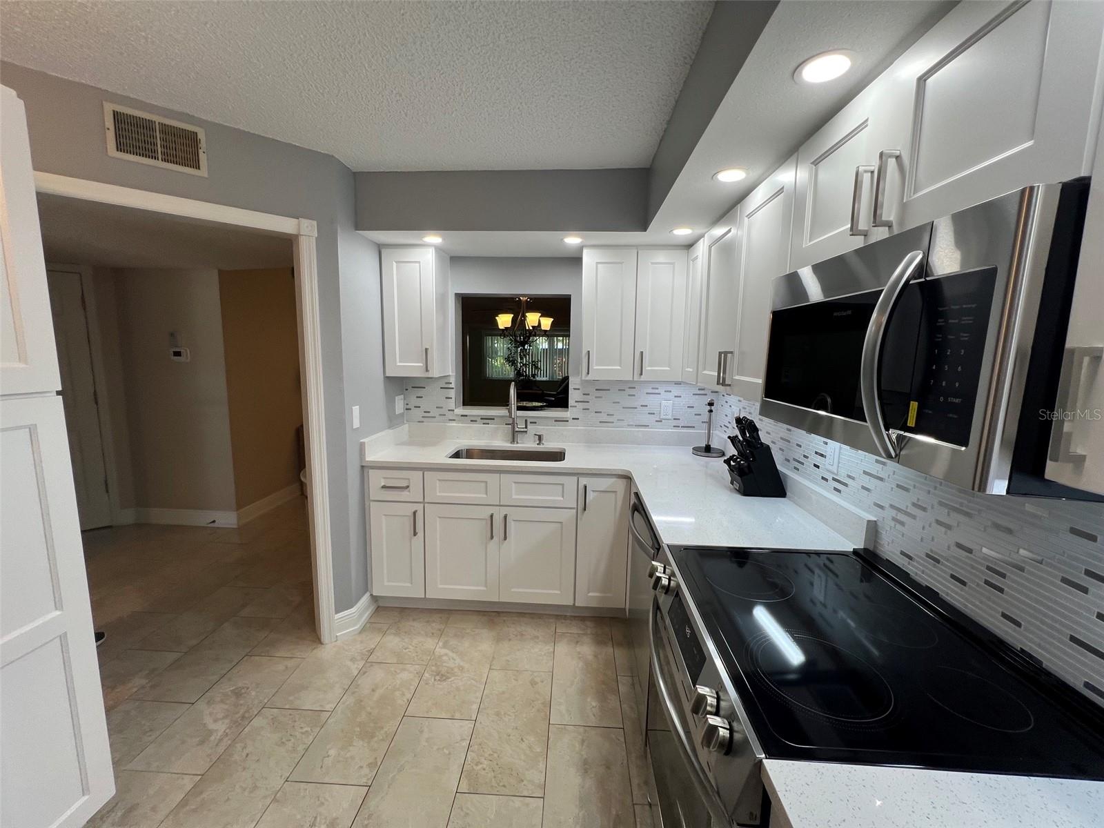 1247 S MARTIN LUTHER KING JR AVE #D103 — photo 11