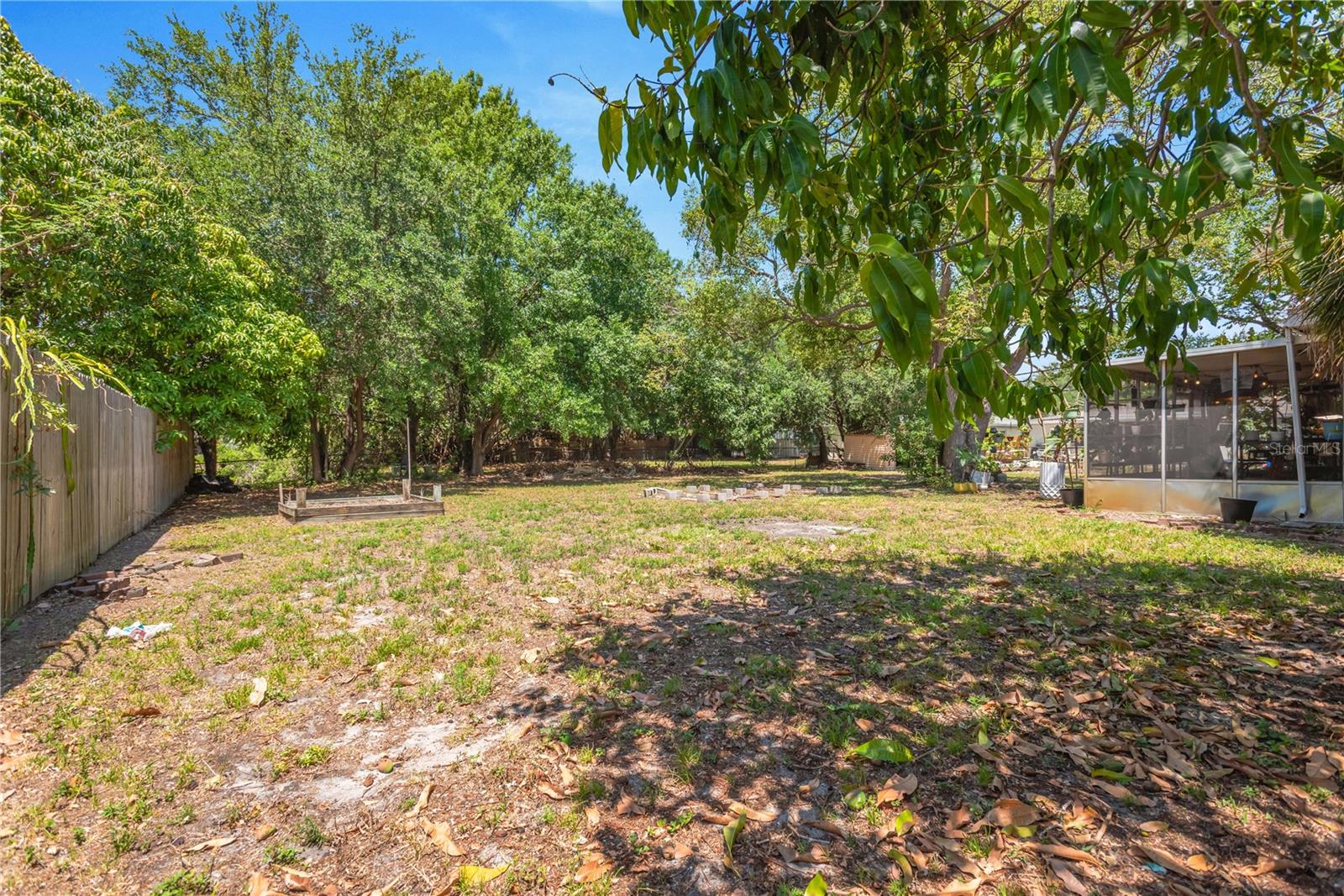 5007 S HESPERIDES ST — photo 34