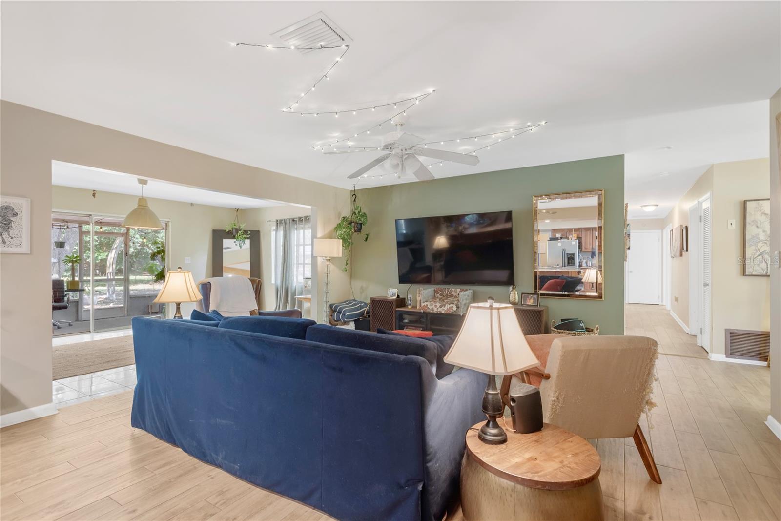 5007 S HESPERIDES ST — photo 15