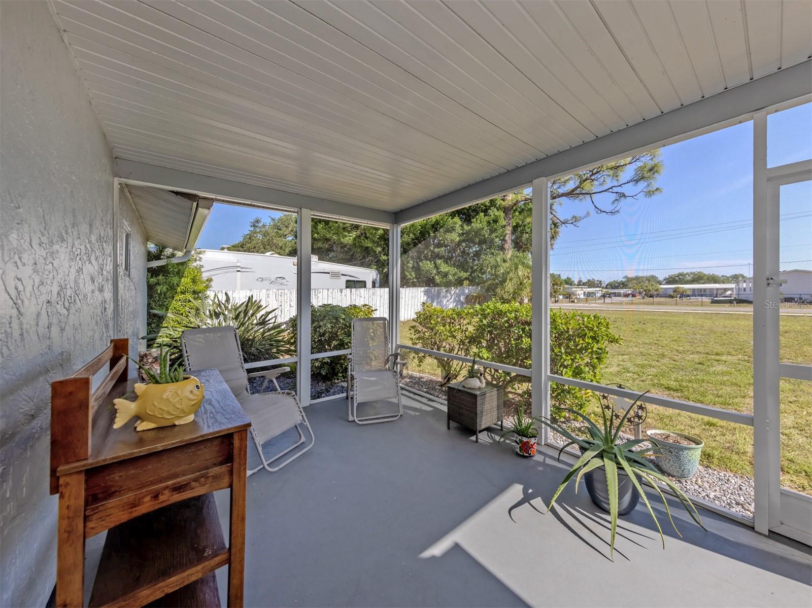 5568 KENWOOD DR — photo 6
