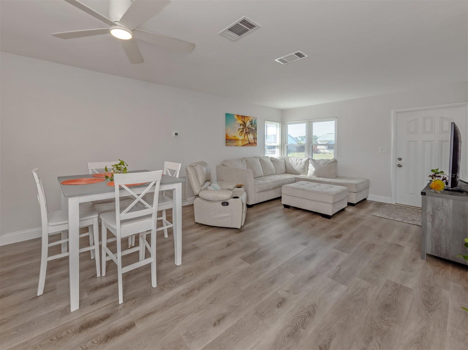 5568 KENWOOD DR — photo 15