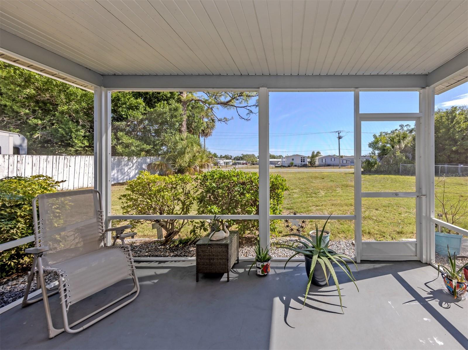 5568 KENWOOD DR — photo 5