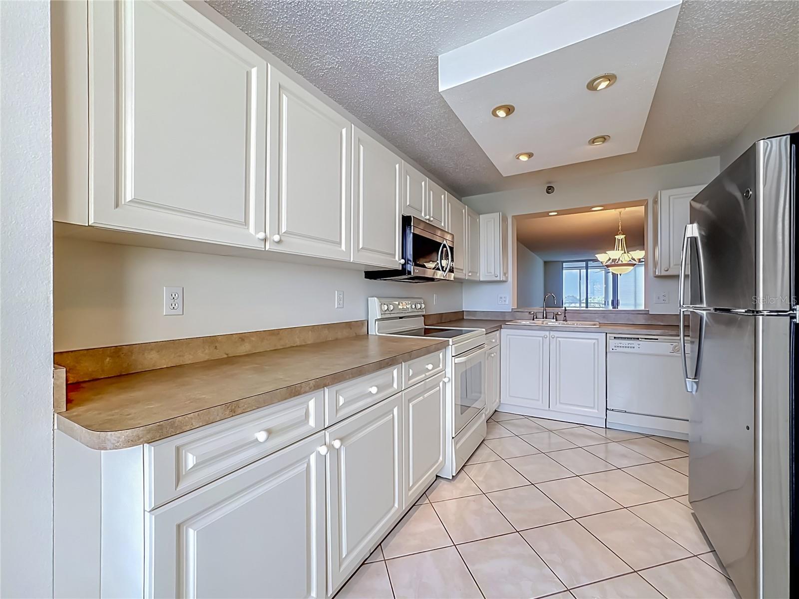 3740 PINEBROOK CIR #607 — photo 8