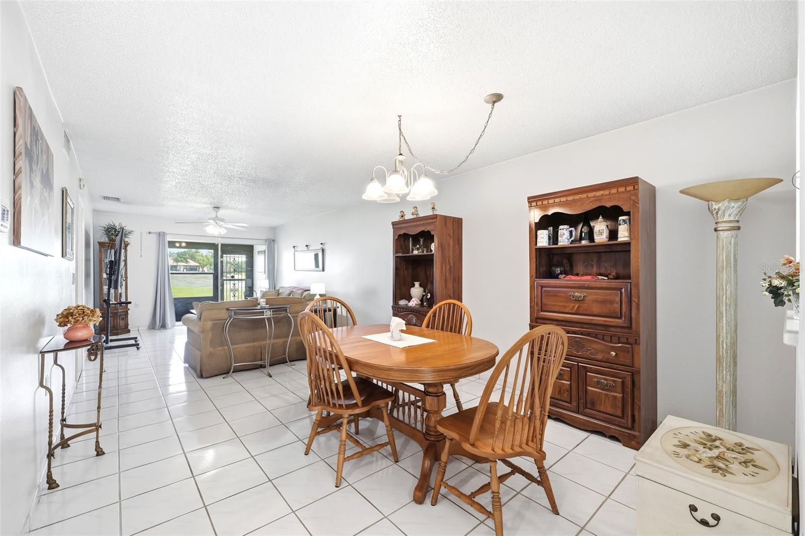 11210 CARRIAGE HILL DR #5 — photo 20