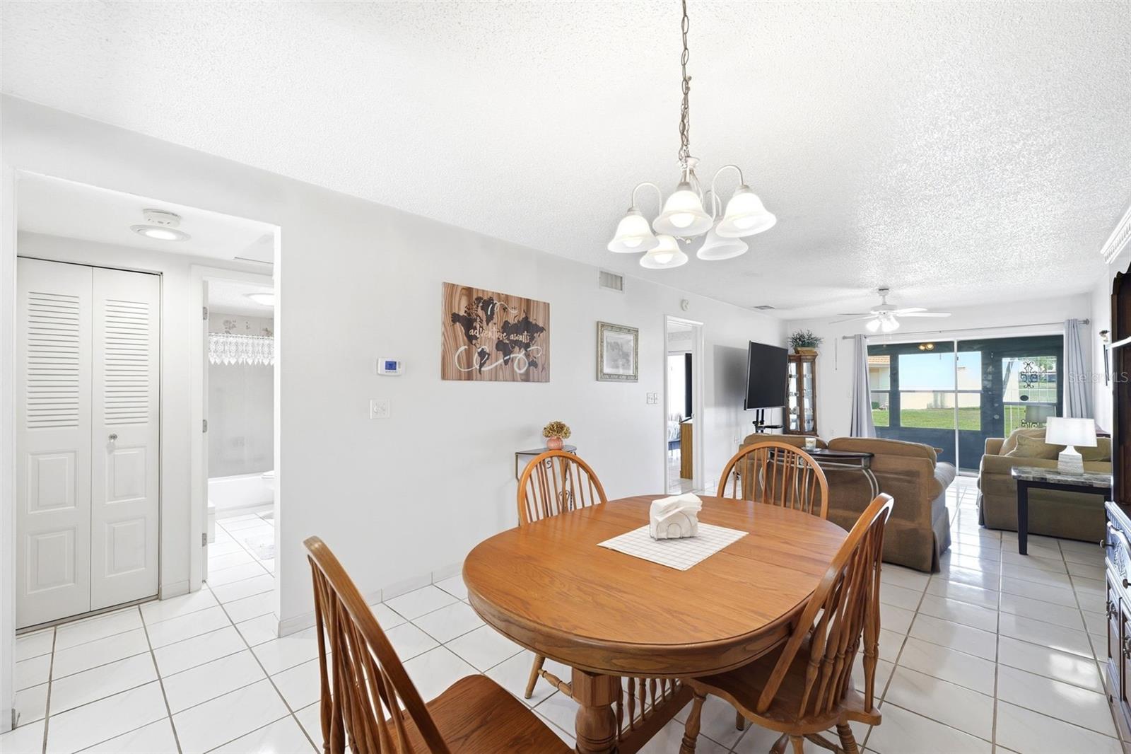 11210 CARRIAGE HILL DR #5 — photo 21