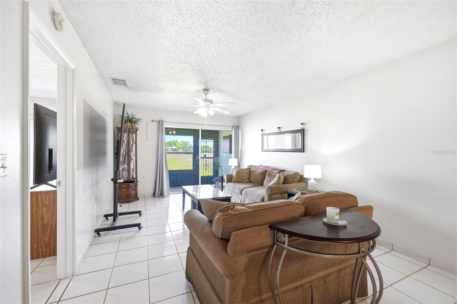 11210 CARRIAGE HILL DR #5 — photo 9