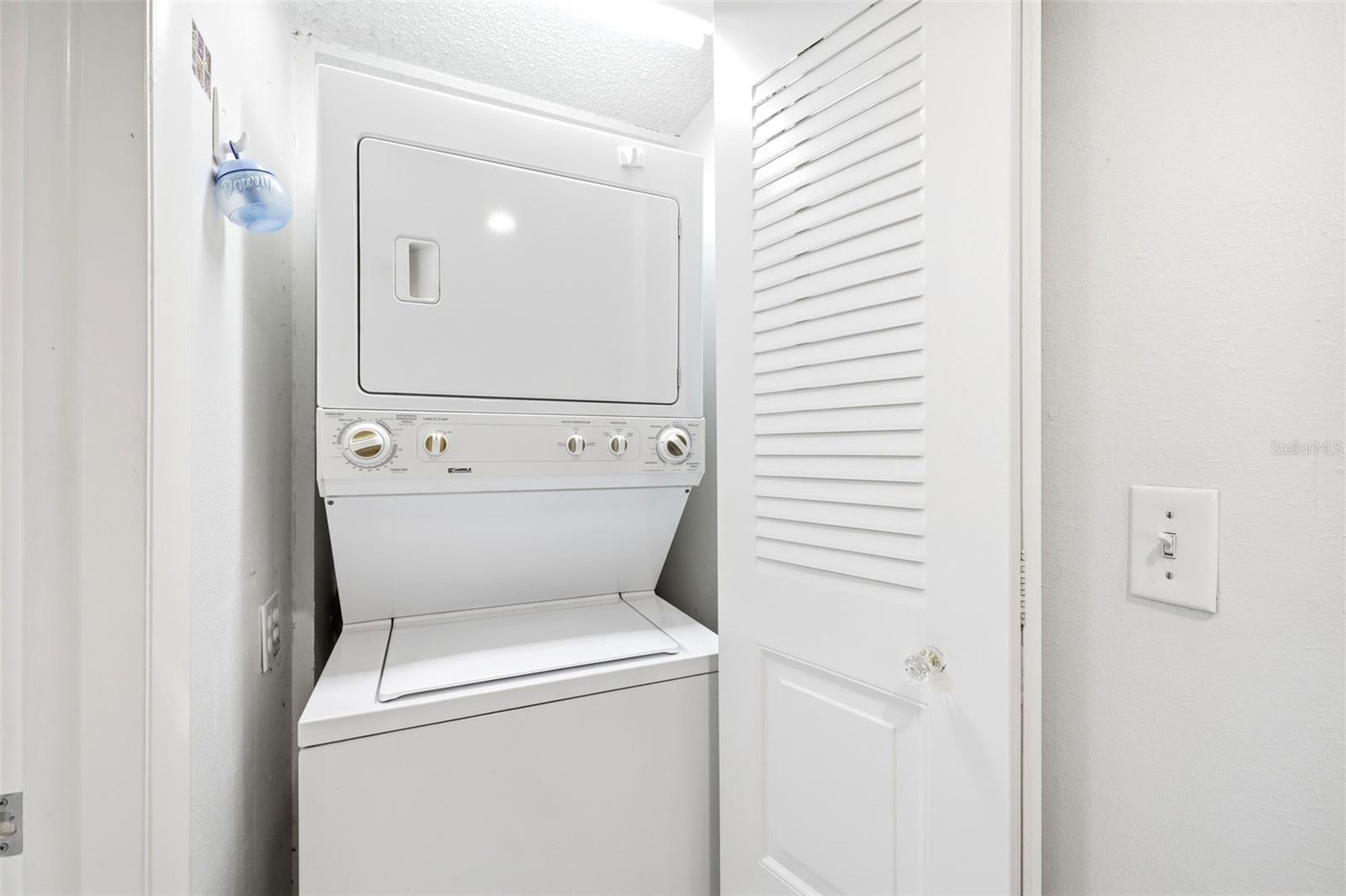 11210 CARRIAGE HILL DR #5 — photo 33