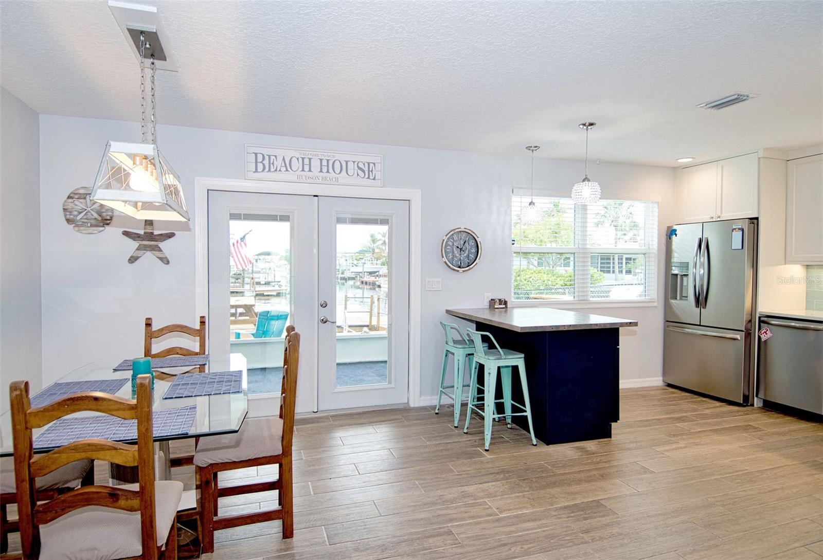 6420 BOATYARD DR — photo 3
