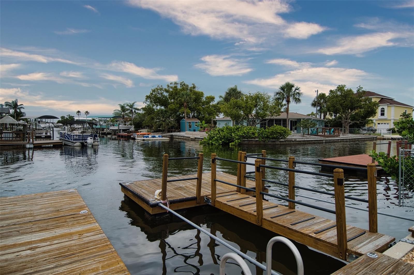 6420 BOATYARD DR — photo 40