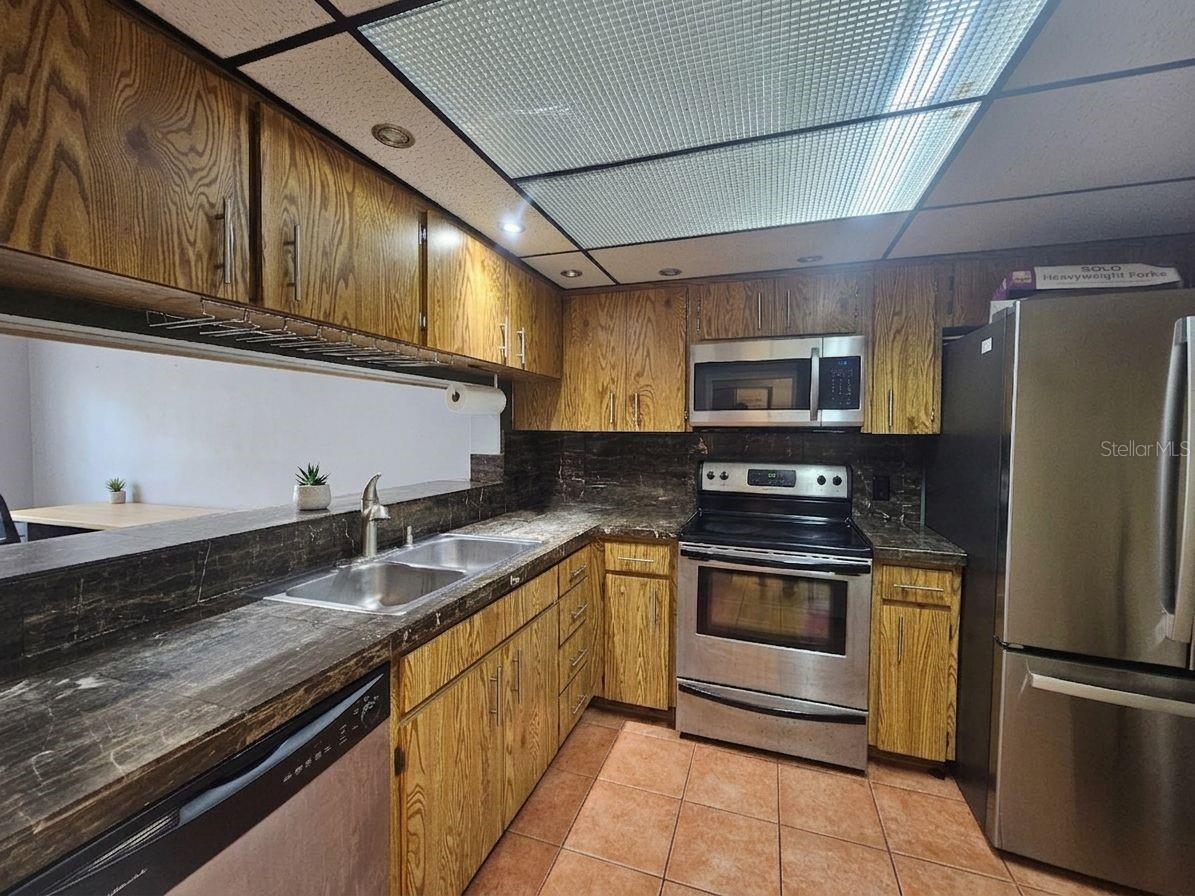 5265 E BAY DR #1013 — photo 8