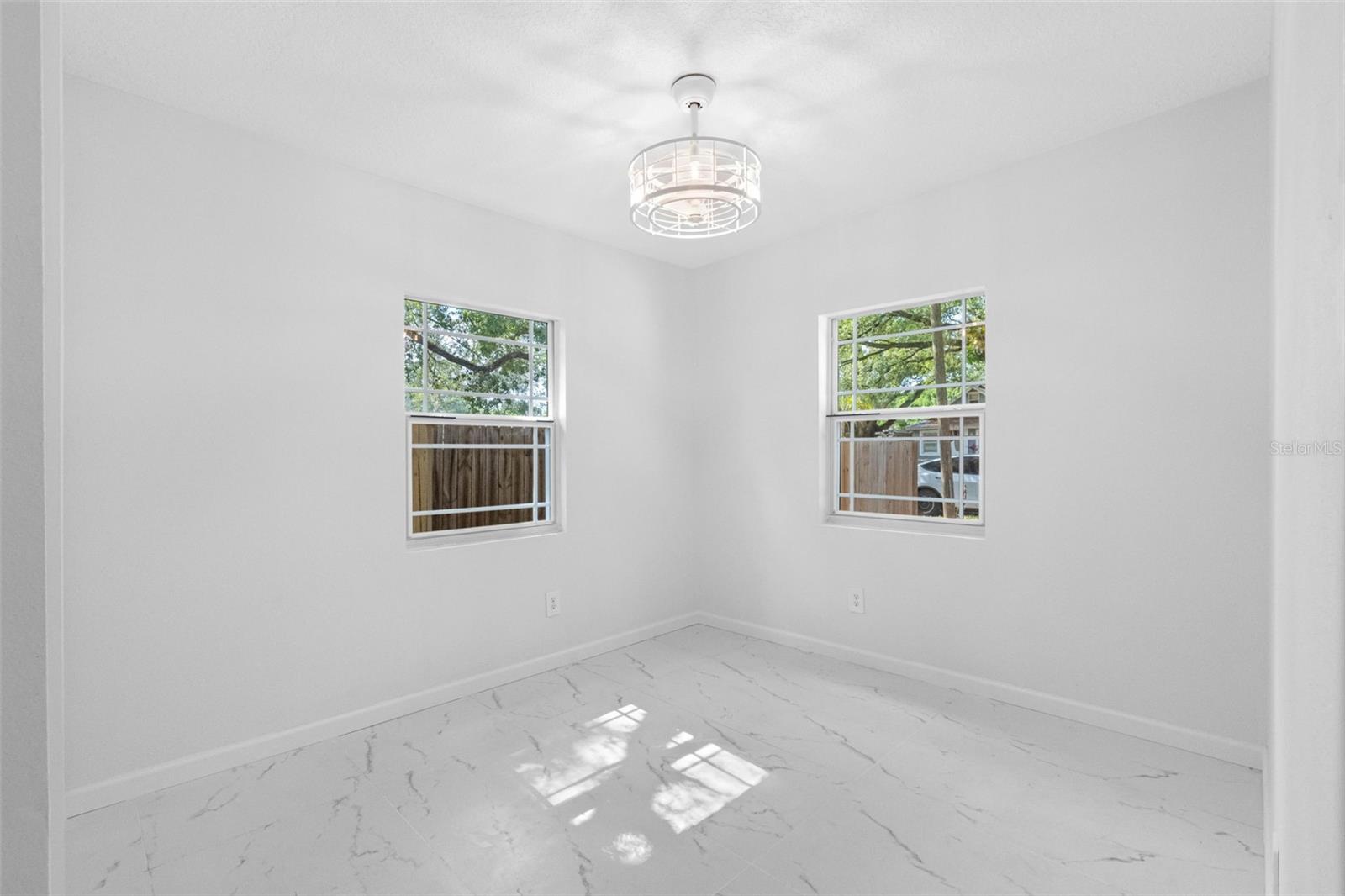 1208 E CHILKOOT AVE — photo 21