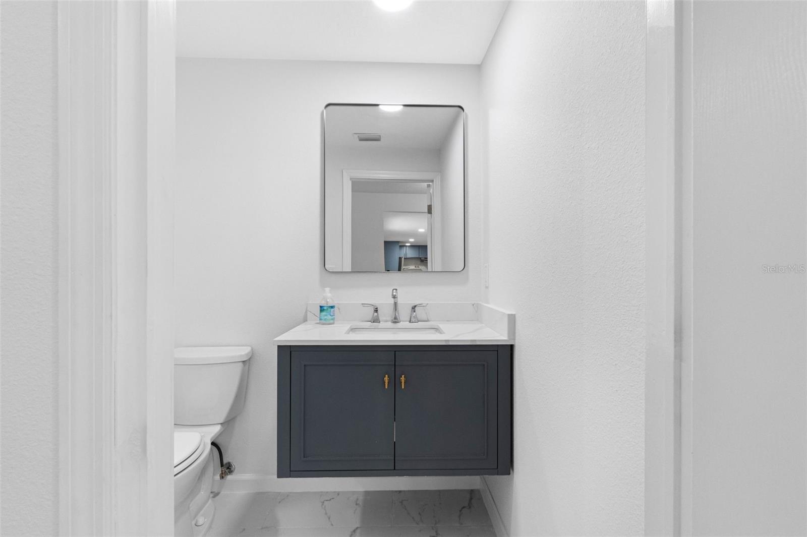 1208 E CHILKOOT AVE — photo 23