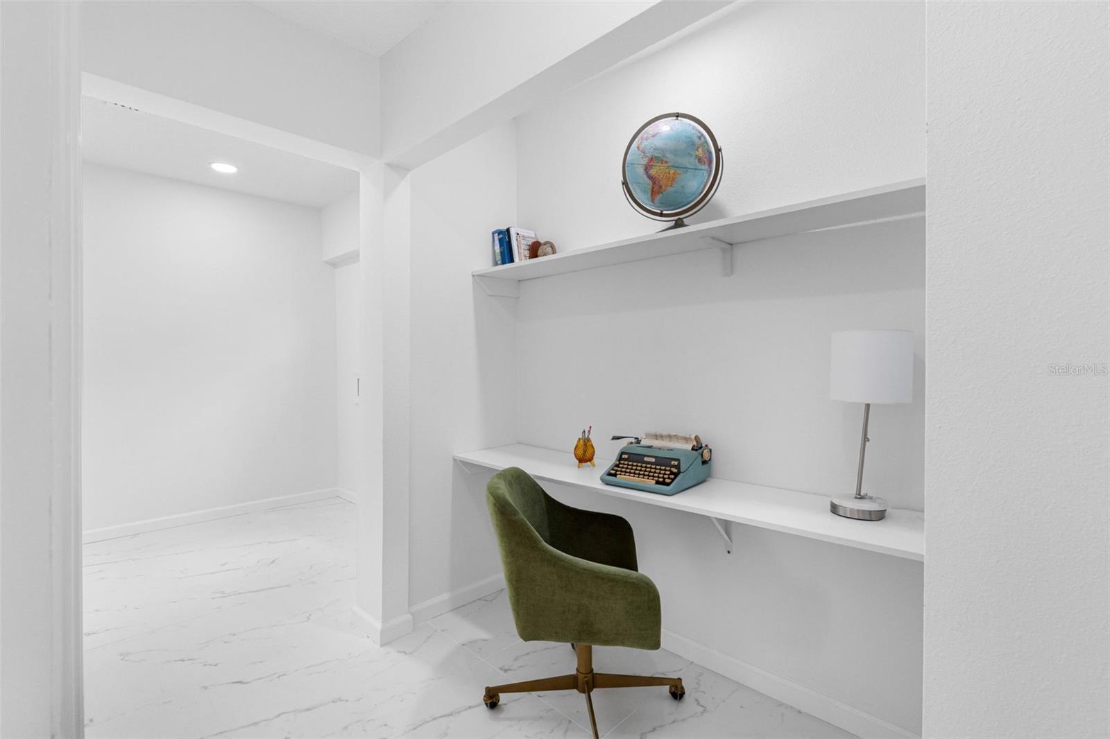 1208 E CHILKOOT AVE — photo 25