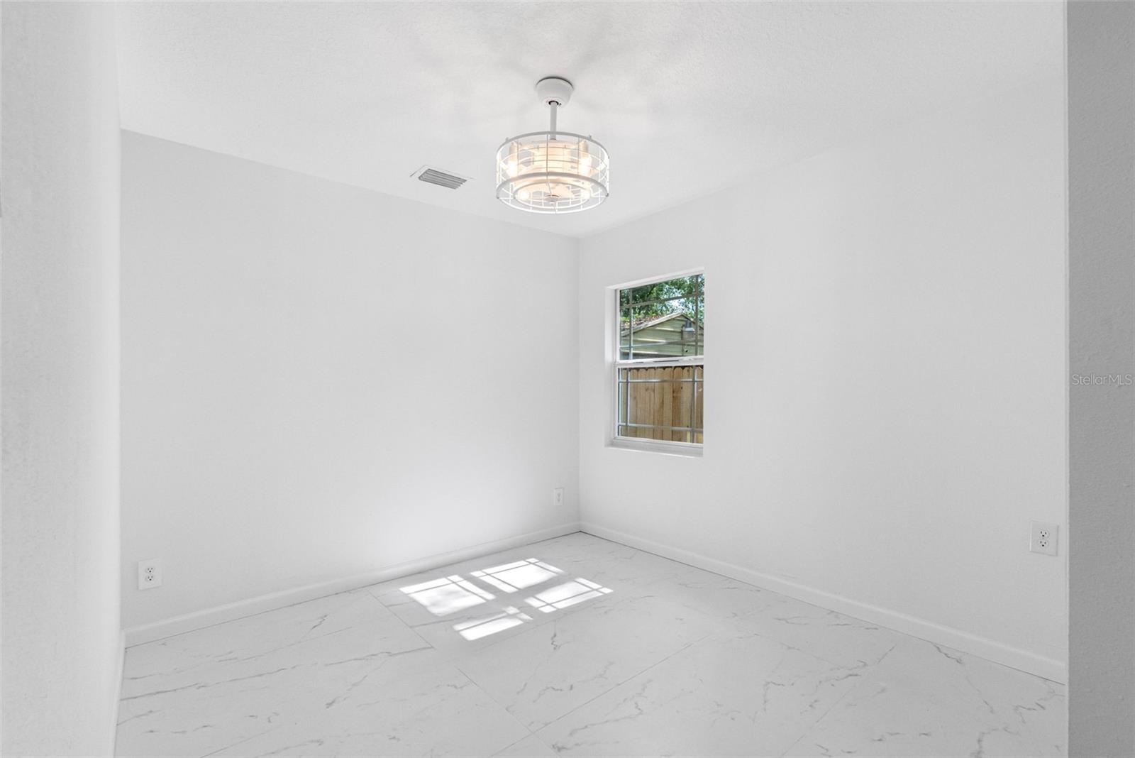 1208 E CHILKOOT AVE — photo 20