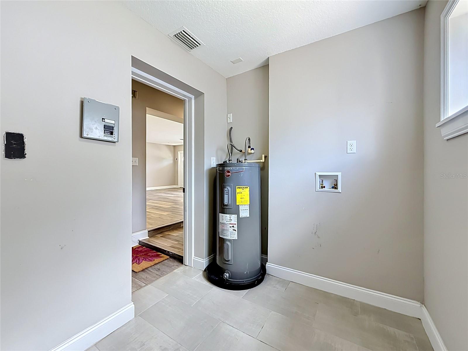 4509 S HALE AVE — photo 37