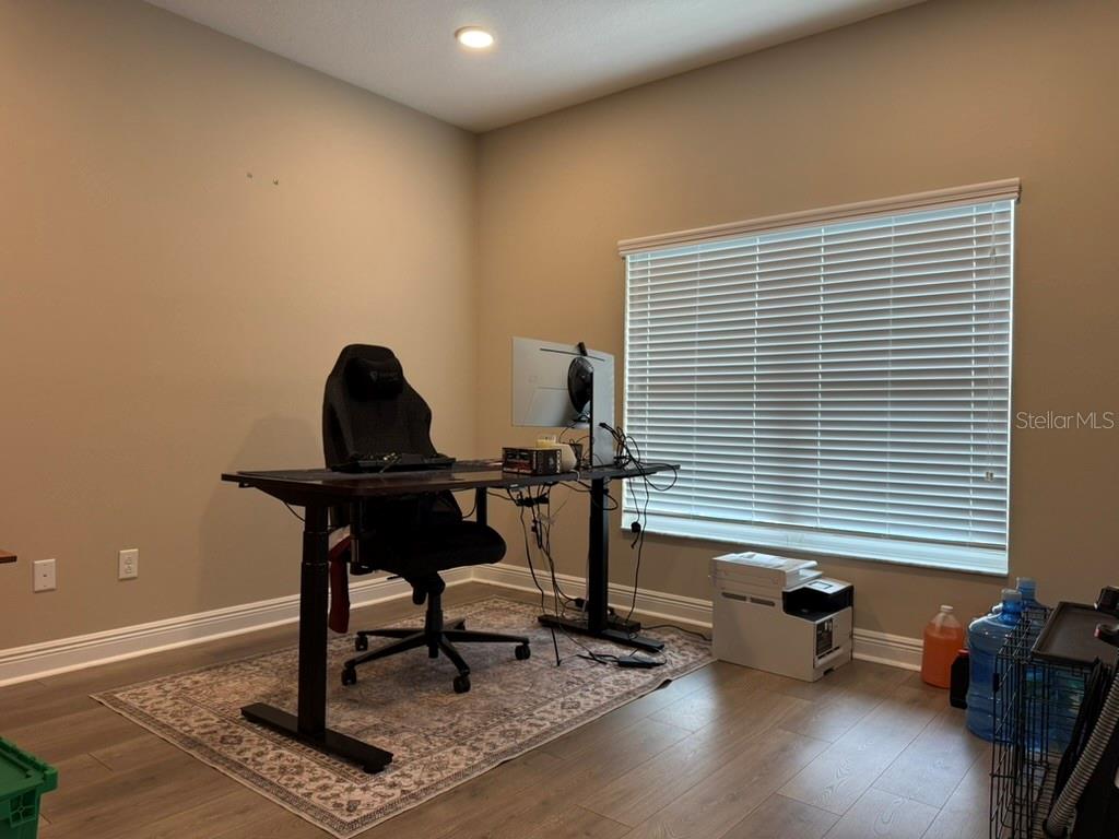 7749 BRONZE OAK DR — photo 24