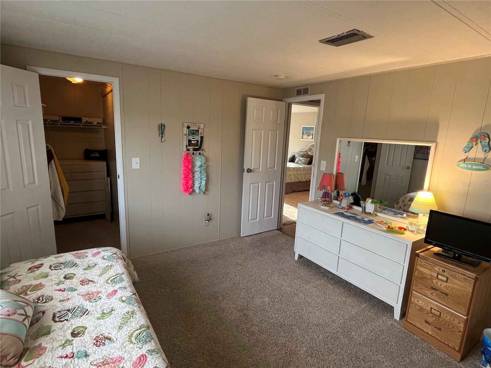 825 JOLANDA CIR — photo 25