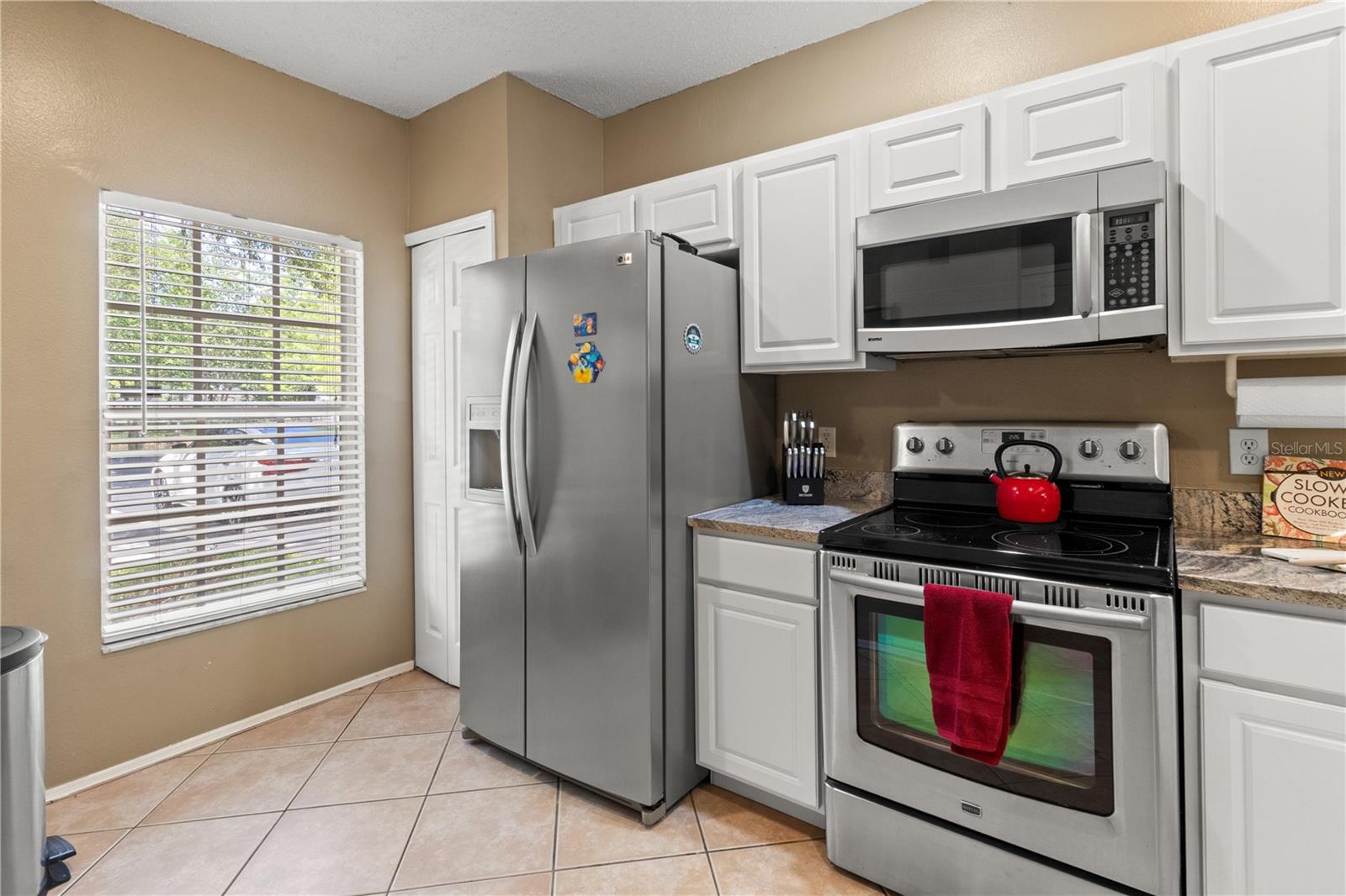 8635 HUNTERS KEY CIR — photo 15