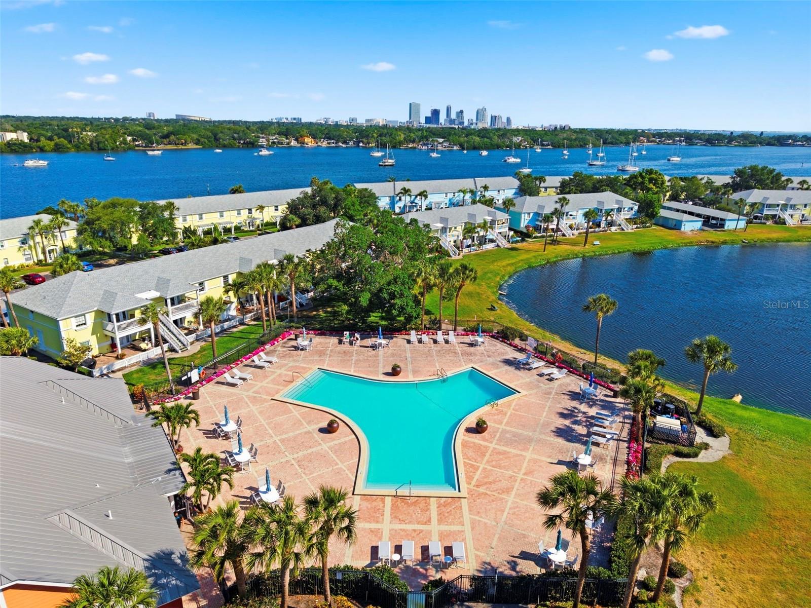 201 POMPANO DR SE #C furnished — photo 65