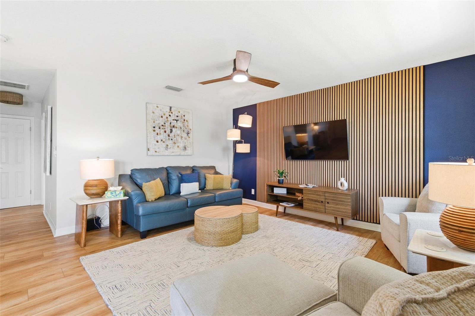 201 POMPANO DR SE #C furnished — photo 17