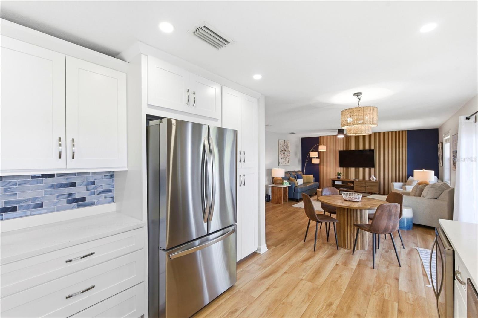 201 POMPANO DR SE #C furnished — photo 10