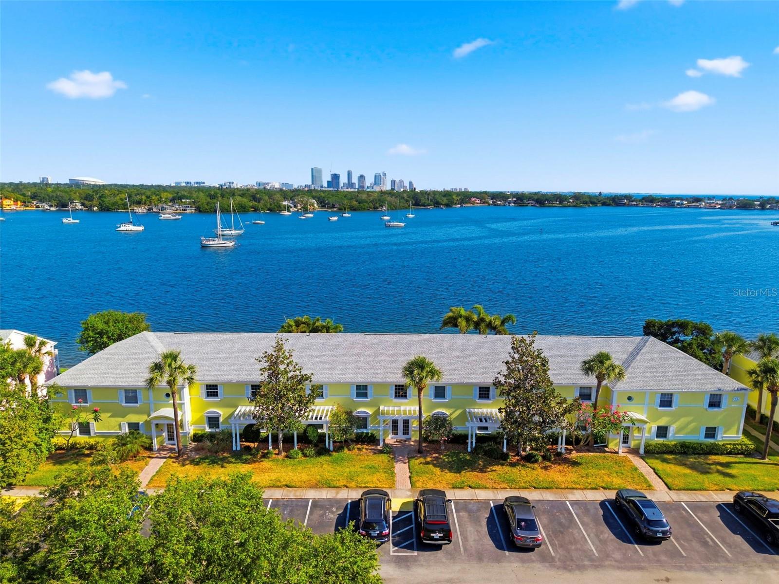 201 POMPANO DR SE #C furnished — photo 44