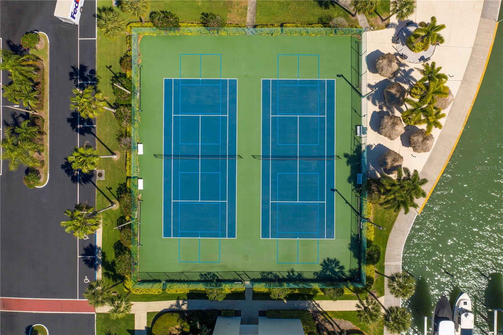 7300 SUN ISLAND DR S #602 — photo 4