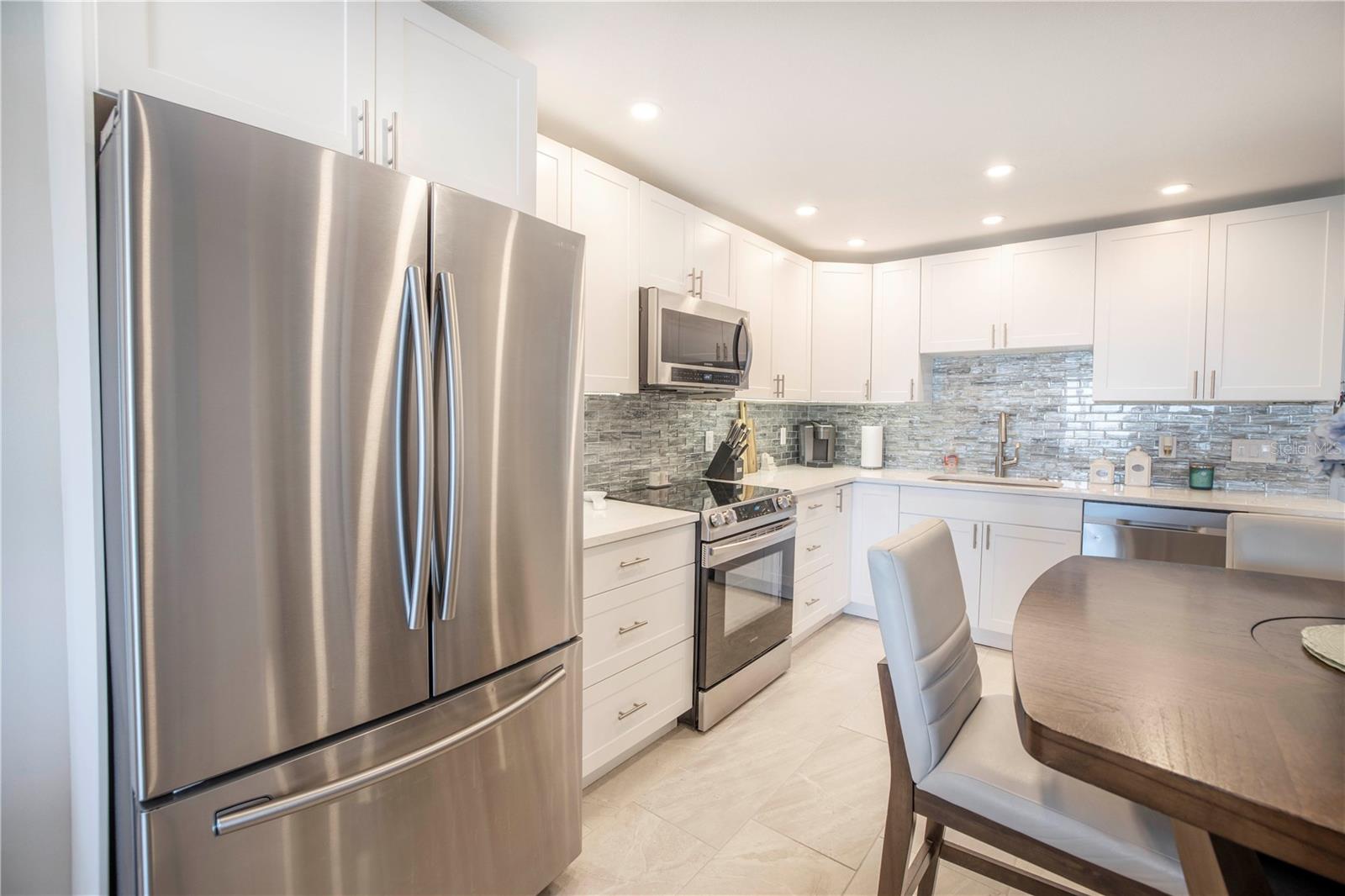 7300 SUN ISLAND DR S #602 — photo 14