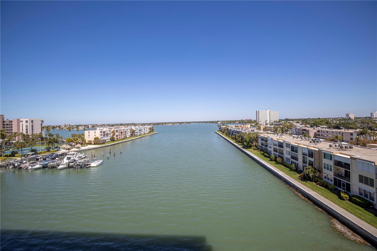 7300 SUN ISLAND DR S #602 — photo 39