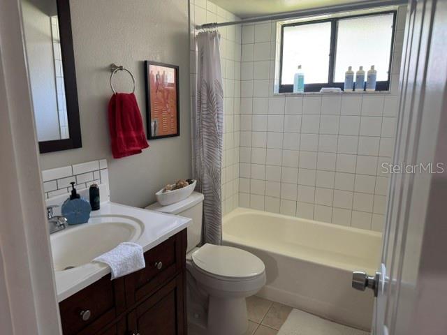 8472 60TH ST N — photo 14