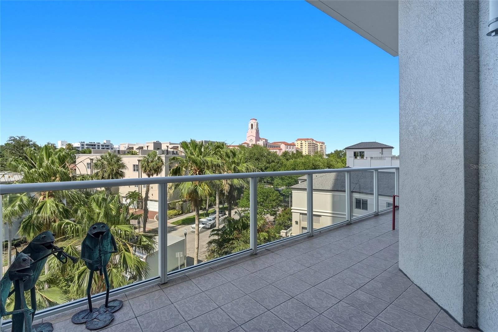 400 BEACH DR NE #401 — photo 16