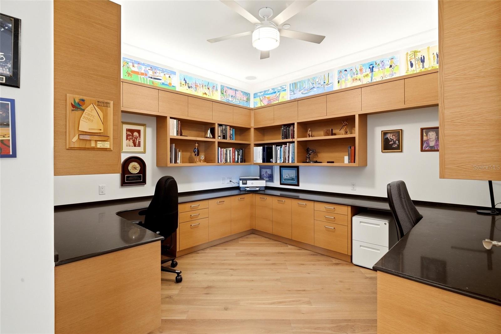 400 BEACH DR NE #401 — photo 5