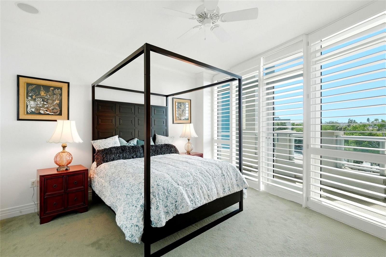 400 BEACH DR NE #401 — photo 22