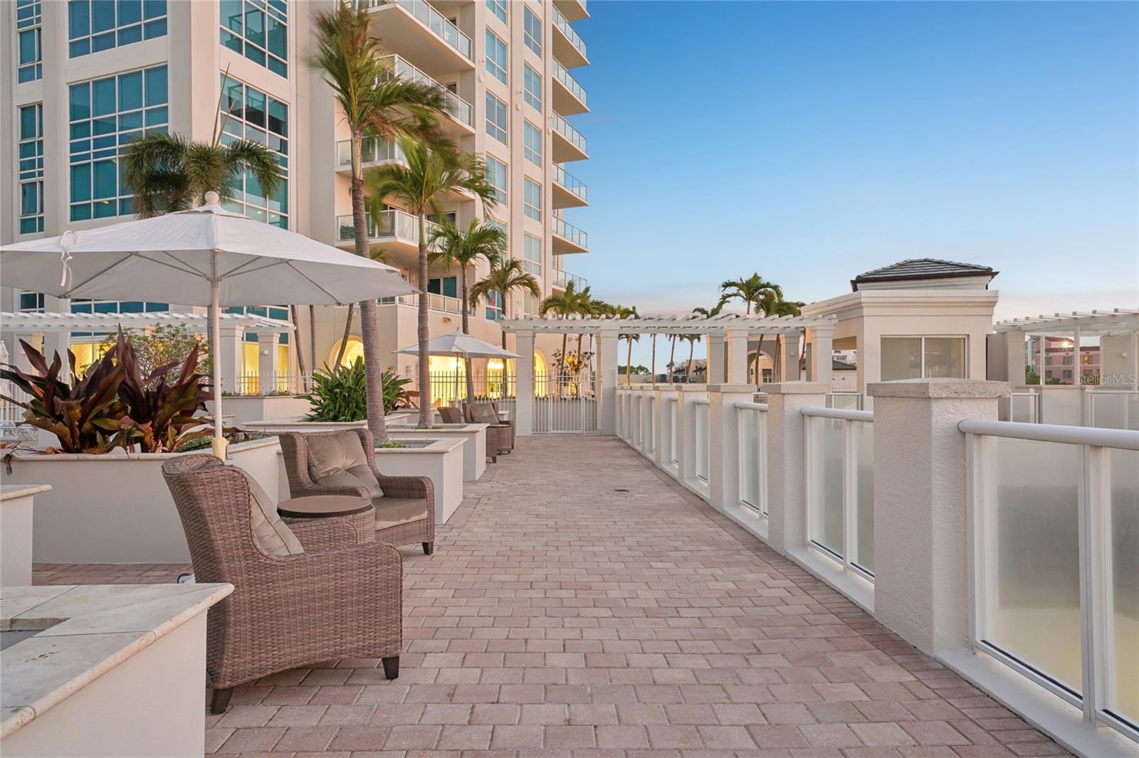 400 BEACH DR NE #401 — photo 55