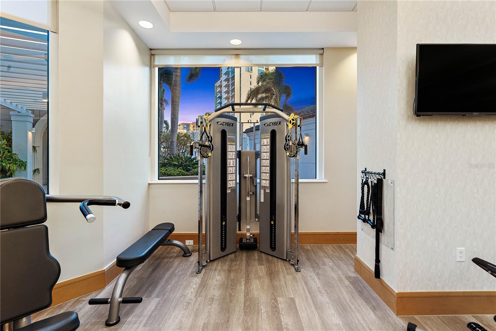 400 BEACH DR NE #401 — photo 40